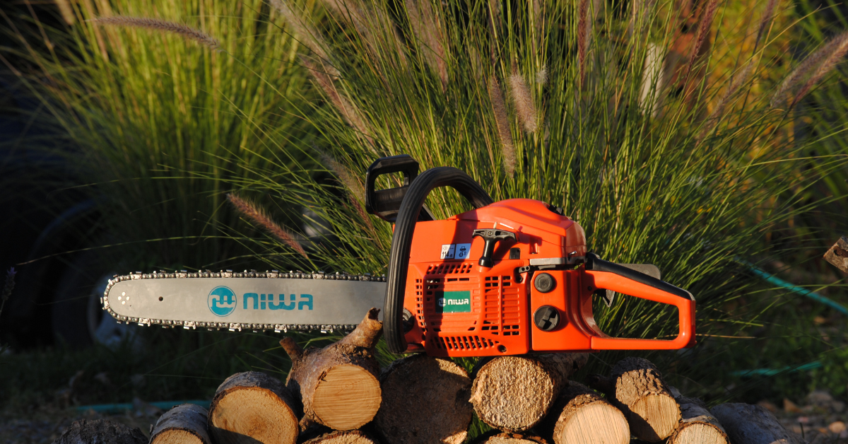 Can I Use Engine Oil For Chainsaw