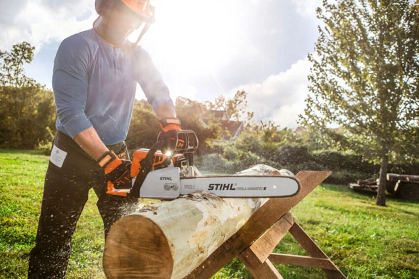 How to Start a Stihl MS250 Chainsaw