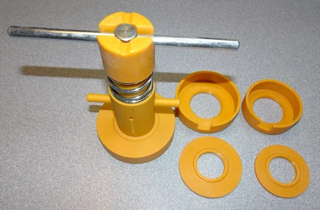 rewinding recoil starter spring